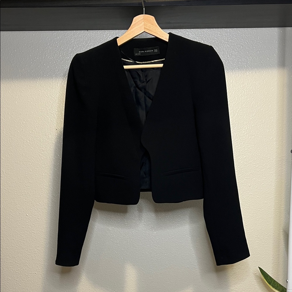 Zara | Cropped Black Women's Blazer | size XS